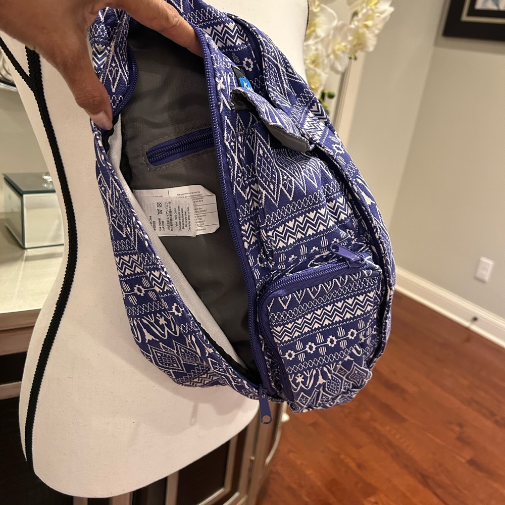 Kavu Blue & White Geometric Canvas Sling Bag - Picture 5 of 8